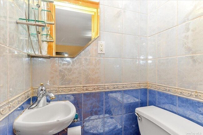 Building Photo - 70-21-70174 174th St