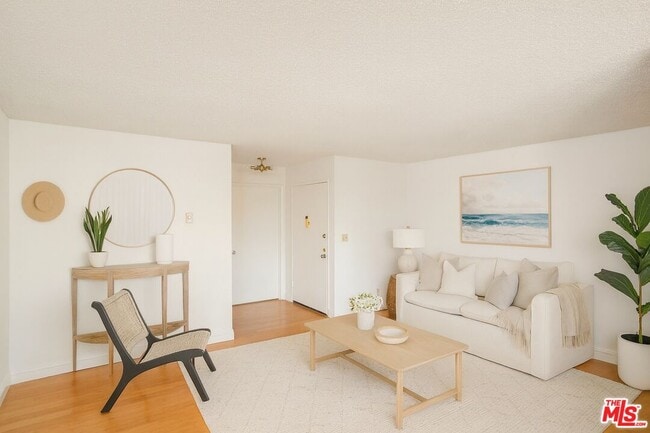 Building Photo - 953 4th St