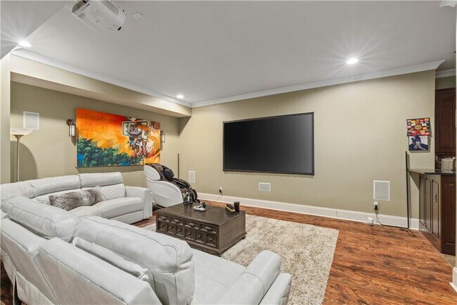 Building Photo - 2125 Cooper Lake Dr SE