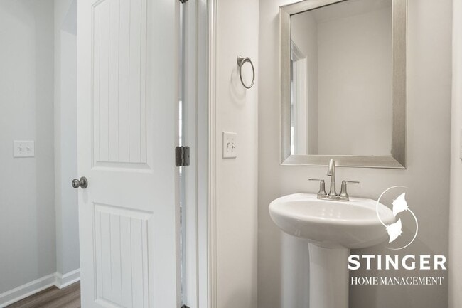 Building Photo - 103 Grange Ln