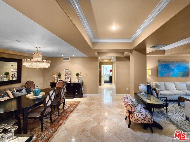 Building Photo - 10795 Wilshire Blvd