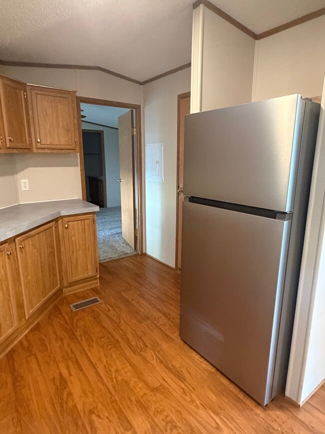 Building Photo - 4664 US-30