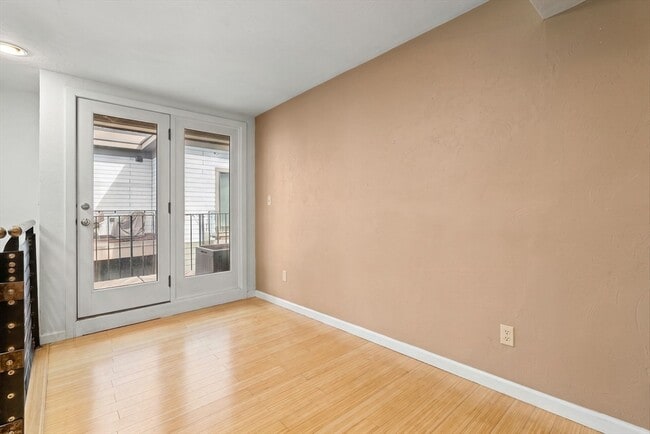 Building Photo - 148 F St