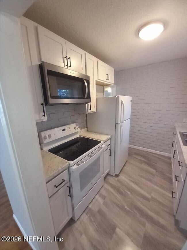 Building Photo - 3521 Ernest St