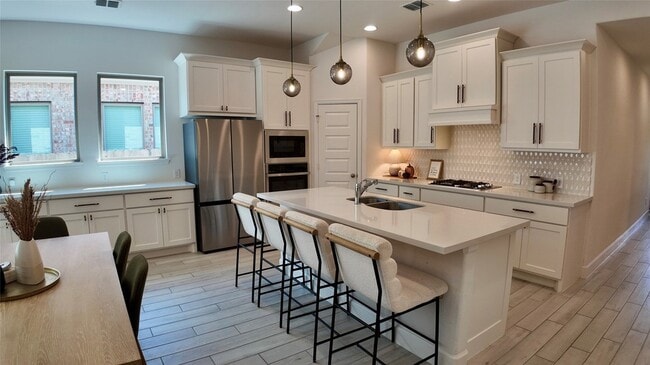 Building Photo - 27127 Cutleaf Daisy Ct