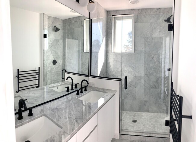 Building Photo - 2160 Youngfield St