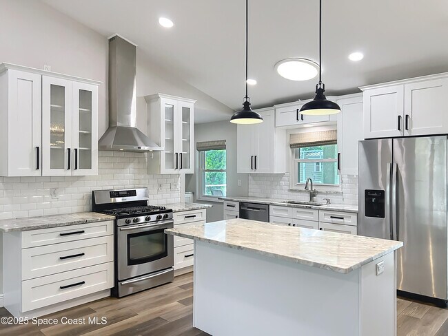 Building Photo - 1342 Richwood Cir