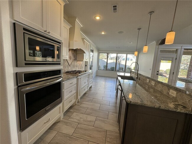 Building Photo - 21 S Prairie Dunes Dr