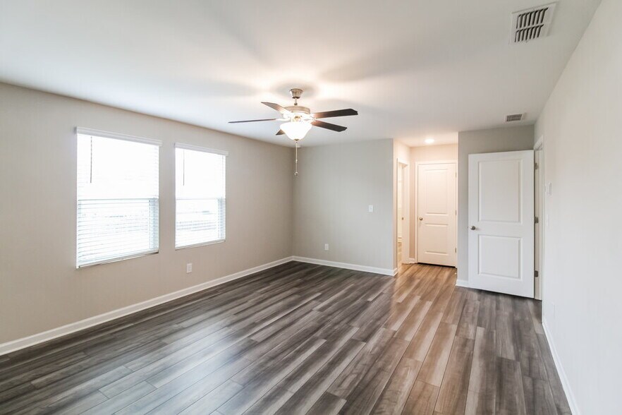 Building Photo - 1071 Feldman Chase
