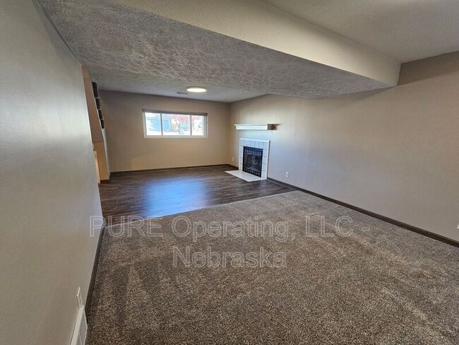 Building Photo - 8303 Vernon Ave