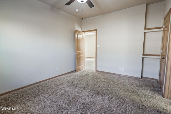 Building Photo - 4941 Ruben Soto