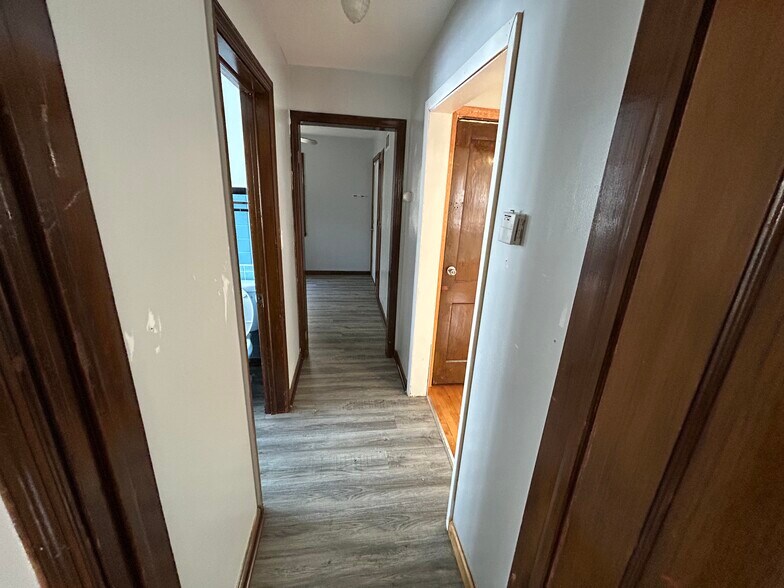 Building Photo - 7252 W Appleton Ave