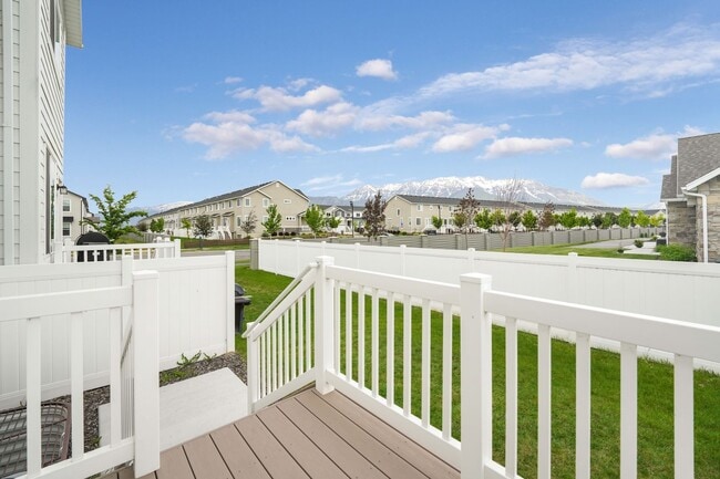 Building Photo - Spacious 4 Bedroom Townhome in Vineyard, UT