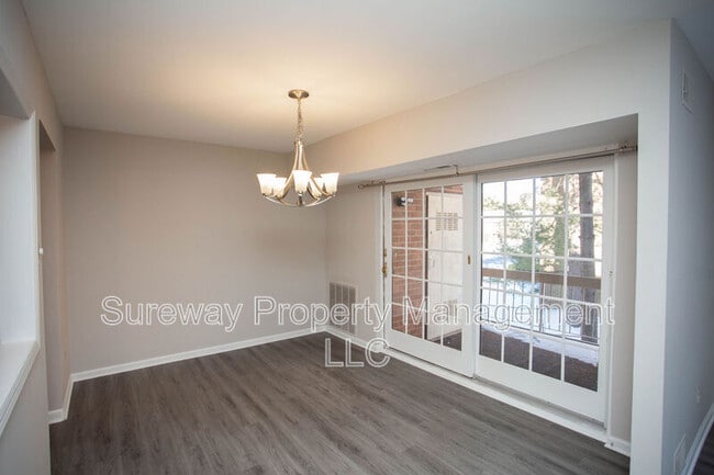 Building Photo - 171 Echelon Rd