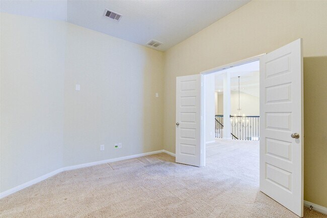 Building Photo - 4022 Steep Woods Dr