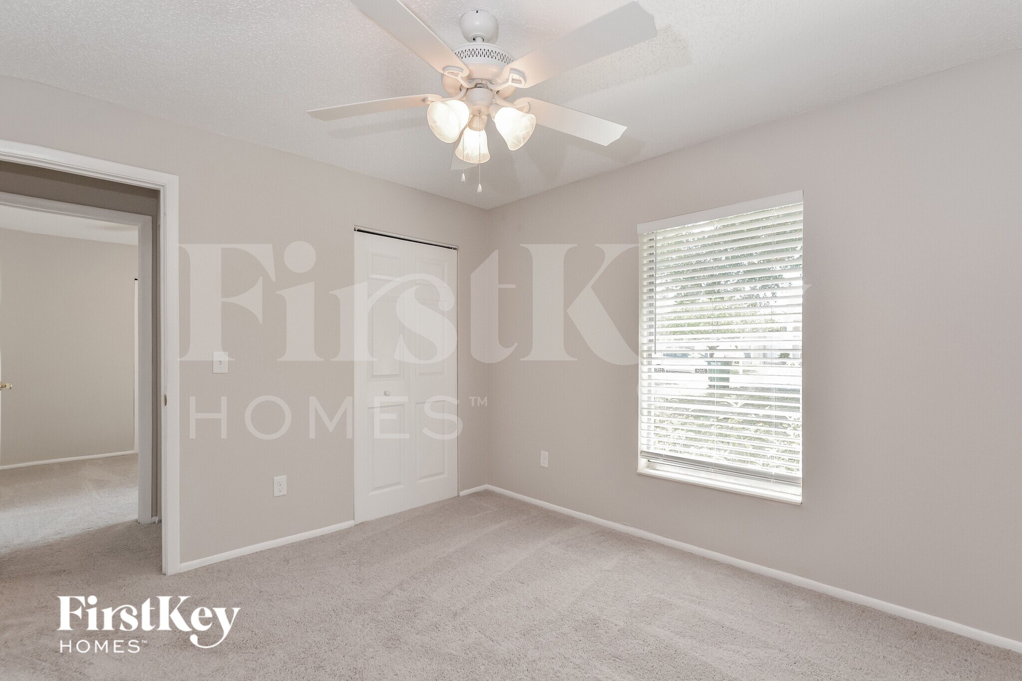 Building Photo - 910 Clayton Dr