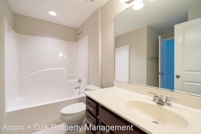 Building Photo - 6 br, 4.5 bath House - 358 Botan Way