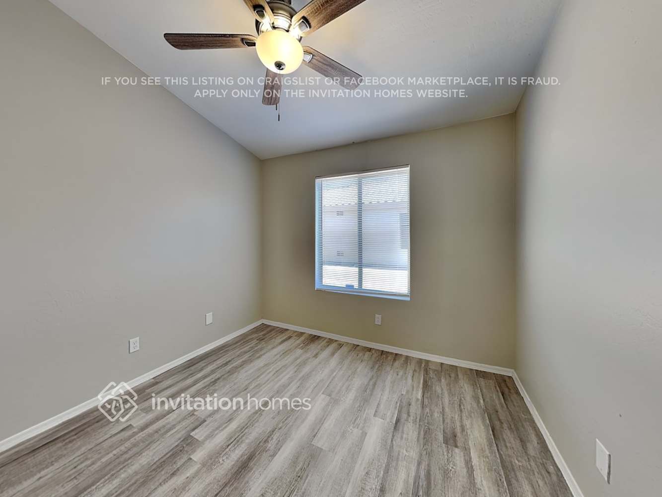 Building Photo - 11003 E Delta Ave