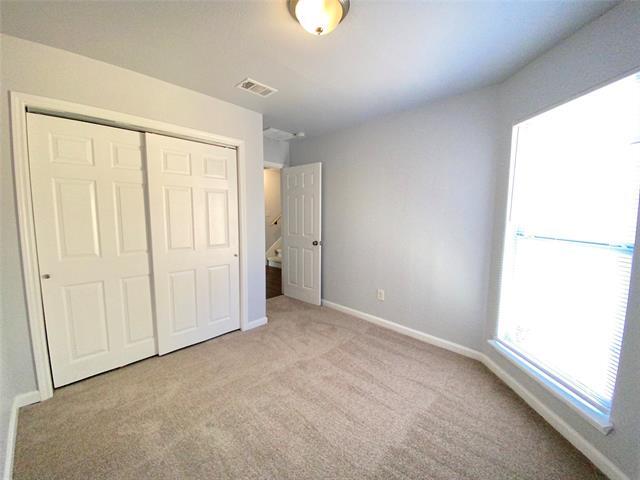 Building Photo - 918 Sylvan Creek Dr