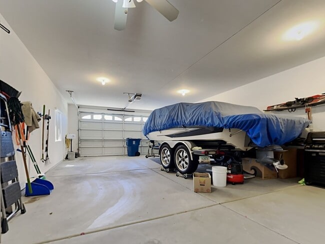 Building Photo - Winter Rental