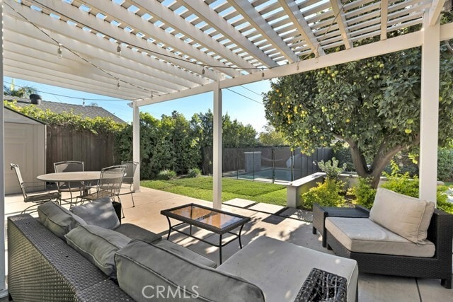 Building Photo - 626 Roselli St