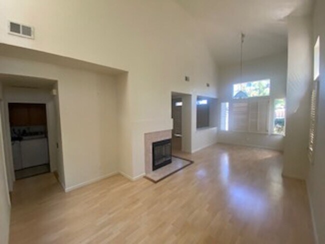 Building Photo - 293 Scotts Valley