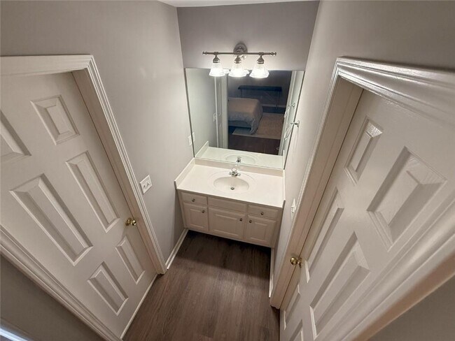 Building Photo - 225 Crown Vetch Ln