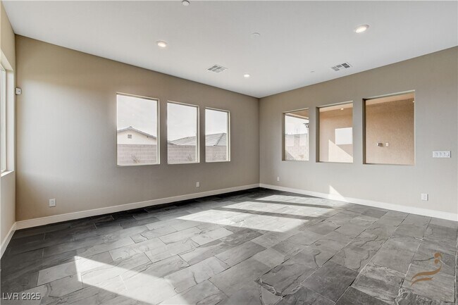 Building Photo - 11837 Grassy Pln Ave