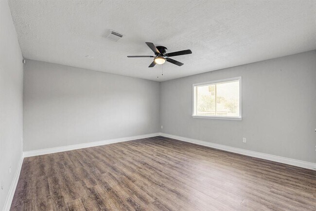 Building Photo - 128 Goodson Dr