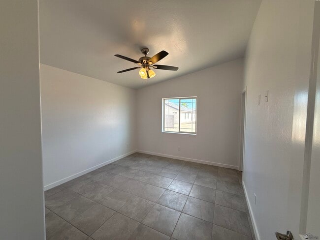 Building Photo - 5048 E Monreal Ln
