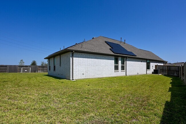 Building Photo - 3057 Pensacola Dr