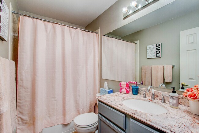 Building Photo - 4038 Pronghorn Meadows Cir