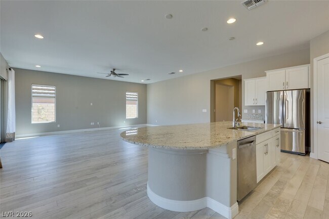 Building Photo - 11822 Spadari Ct