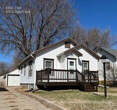 Building Photo - 4+BD/2 BATH HOUSE NEAR AUGUSTANA & USF wit...