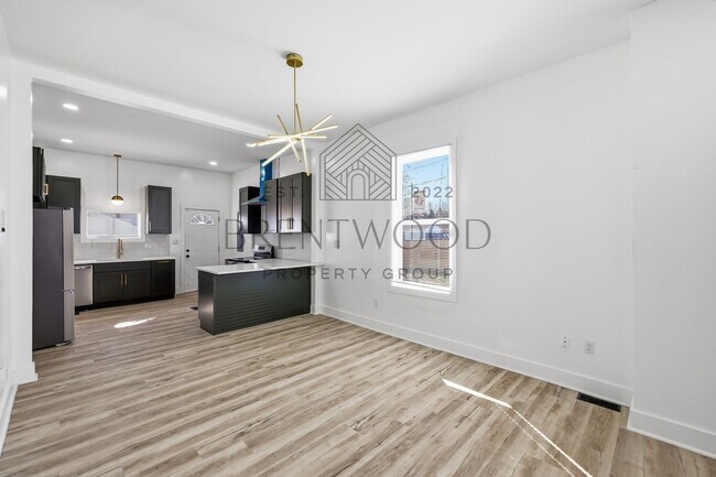 Building Photo - Fully Renovated 4bed, 3bath Home with Fenced In Yard