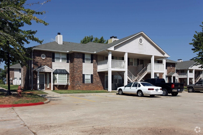 Primary Photo - Peach Tree Village