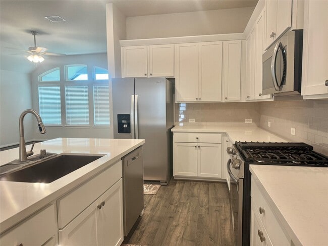 Building Photo - 6123 Severson Lake Ct