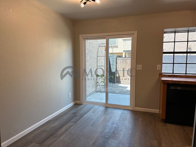 Building Photo - 3491 N Arizona Ave