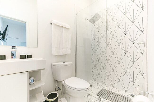 Building Photo - 4303 Chester St