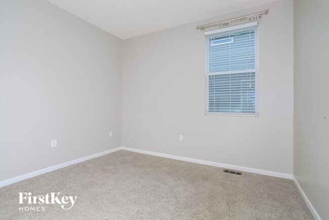 Building Photo - 3962 Snowcreek Dr