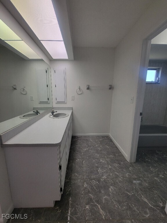 Building Photo - 2505 6th St W