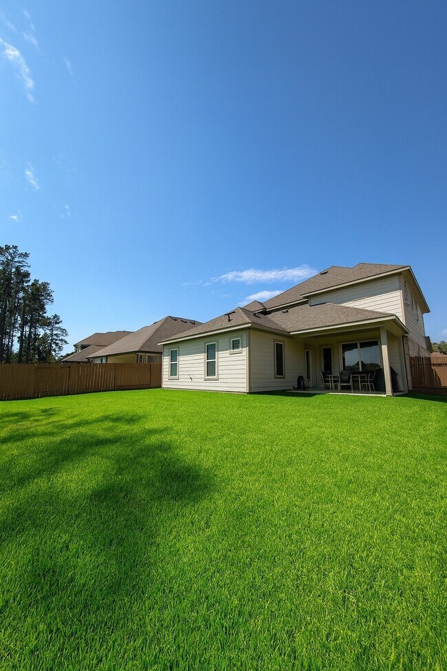 Building Photo - 13712 Moss Lake Ln
