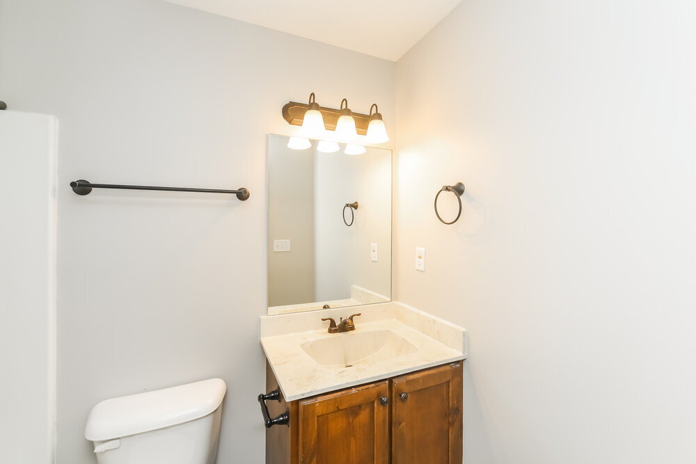 Building Photo - 7898 Ironwood Dr