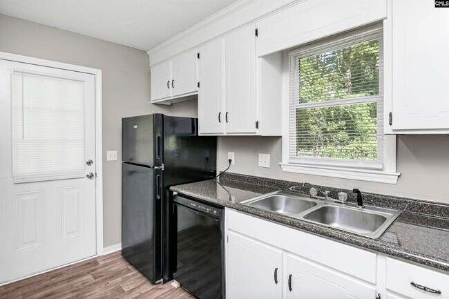 Building Photo - 14 Highgate Cir