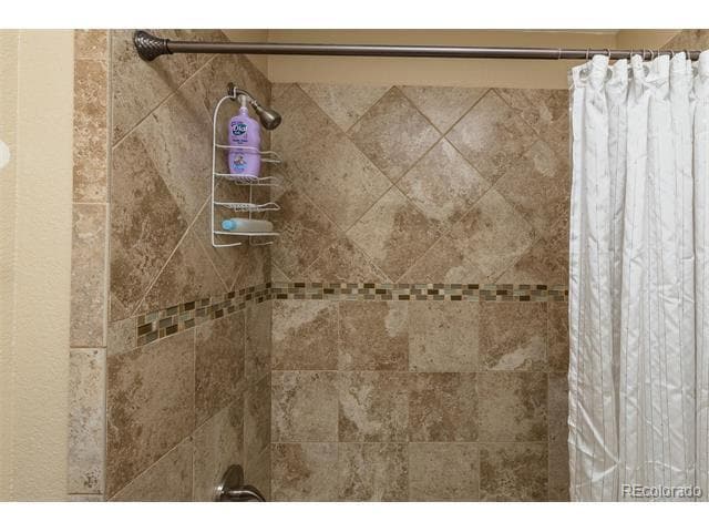 Building Photo - Beautiful 3BR/2 BA in Cherry Creek School District