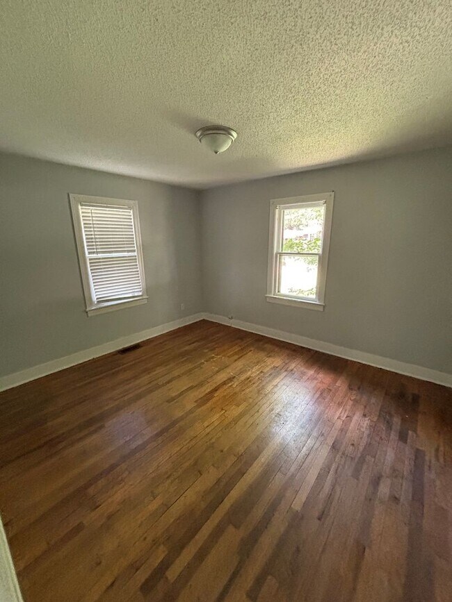 Building Photo - Charming 3-Bedroom Stone Home with Spacious Yard