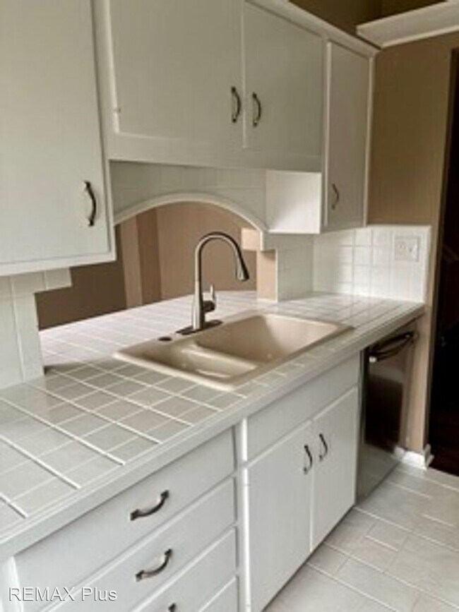Building Photo - 3 br, 2.5 bath House - 519 Saint Davids Rd