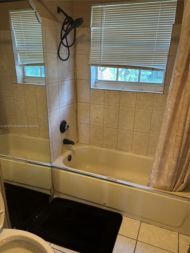 Building Photo - 6329 Fletcher St