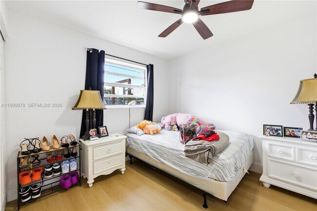 Building Photo - 5666 Mayo St