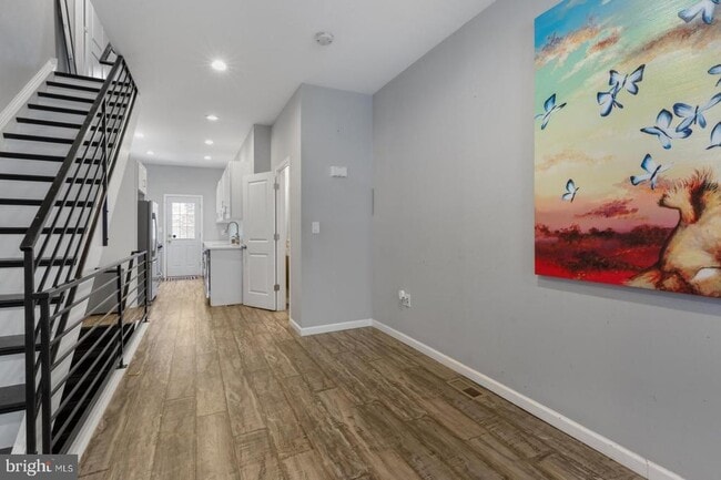 Building Photo - 2208 S 5th St